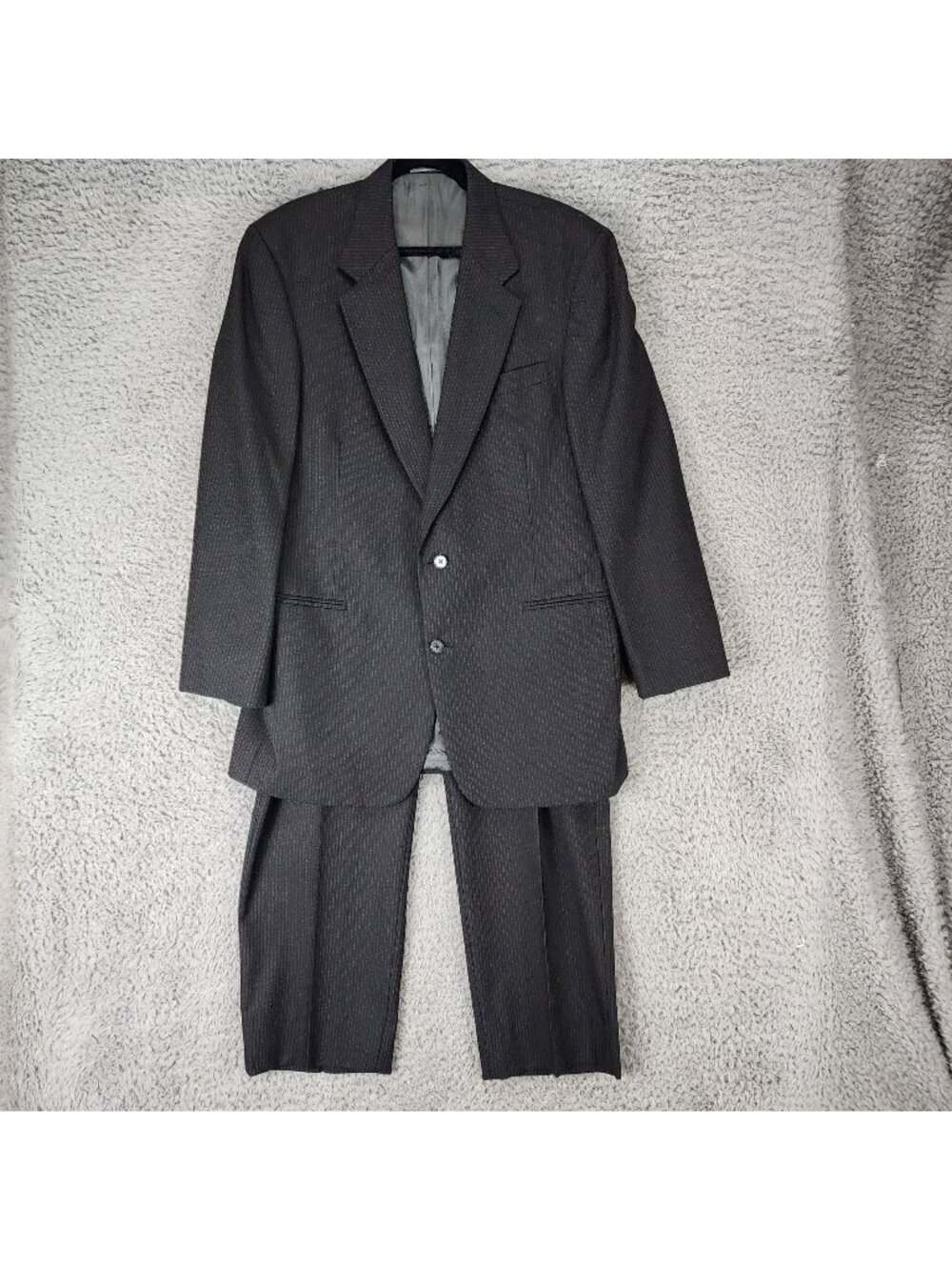 Geoffrey Beene Suit Mens 43L 37x30 Black Pinstriped Wool Two Piece Set *Read*